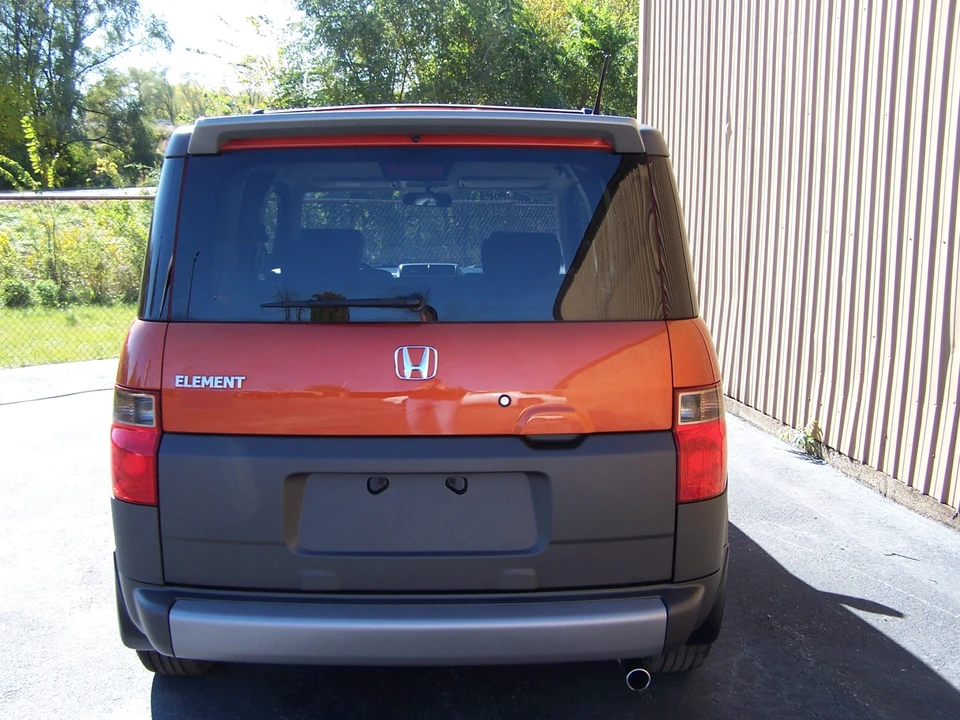 2005 Honda Element - Image 28 of 31