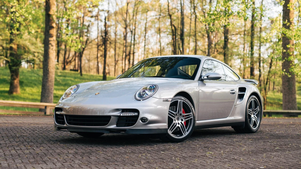2007 Porsche 997 Turbo - Image 2 of 31