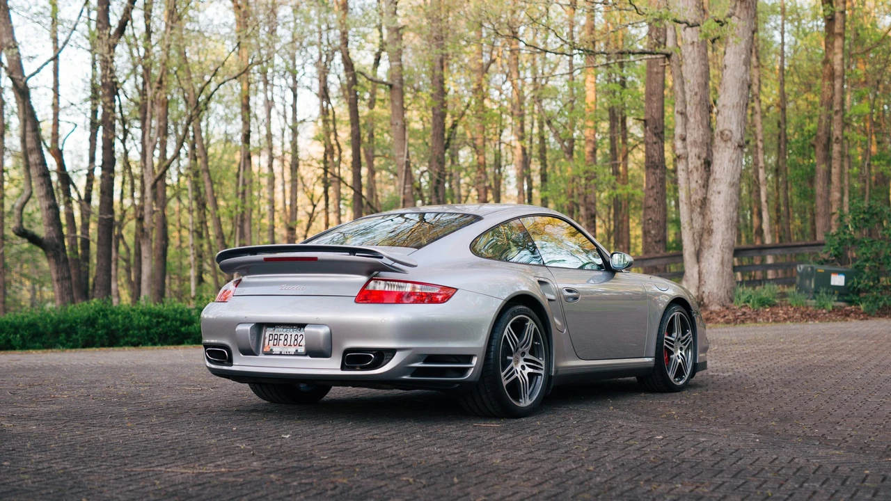 2007 Porsche 997 Turbo - Image 6 of 31