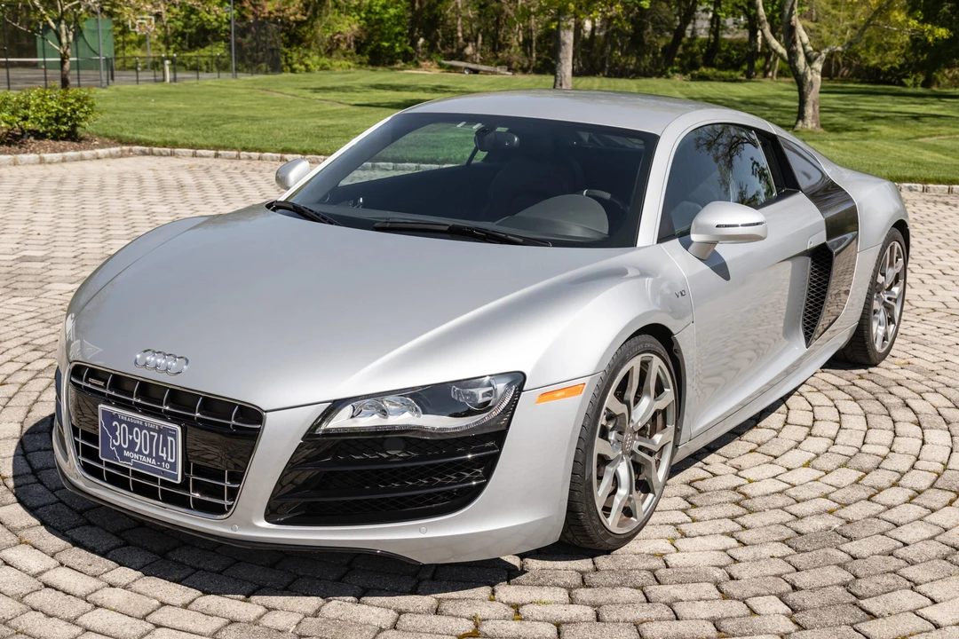 2010 Audi 42 R8 - Image 2 of 31