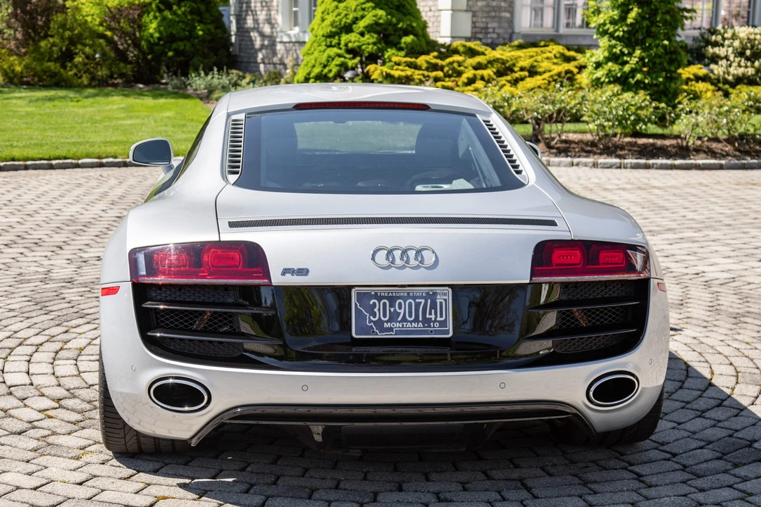 2010 Audi 42 R8 - Image 5 of 31