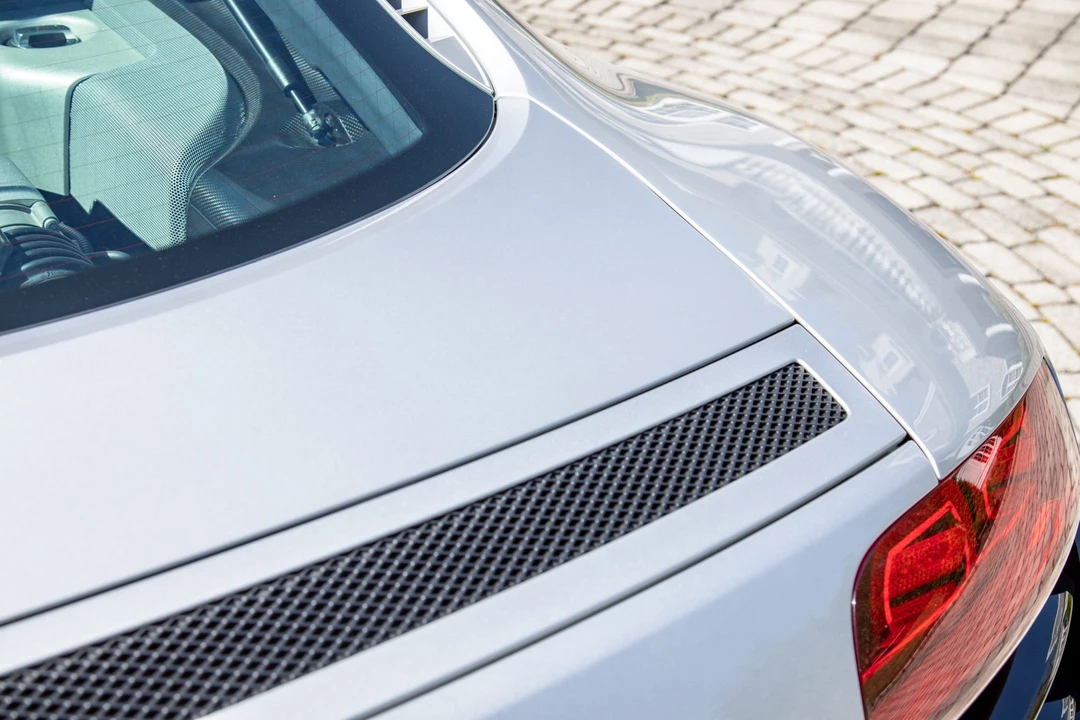 2010 Audi 42 R8 - Image 23 of 31