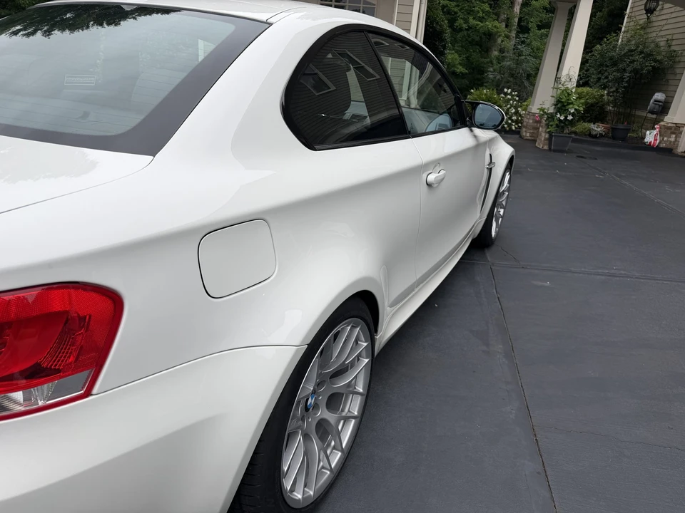 2011 BMW 1M - Image 12 of 31