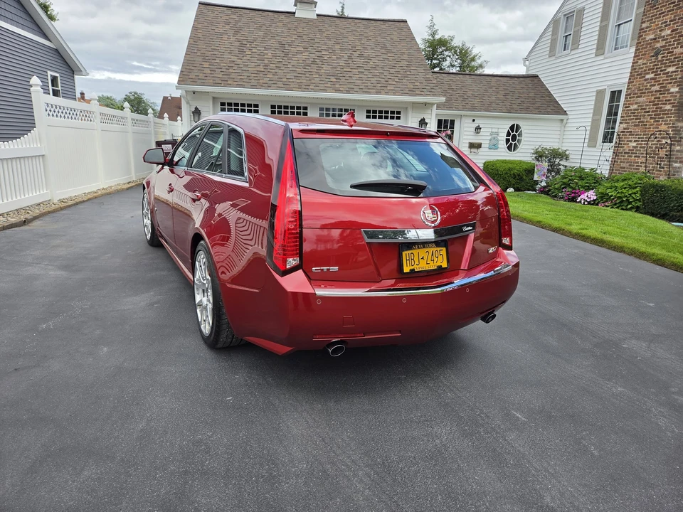 2014 Cadillac CTS-V 2nd Gen - Image 9 of 31