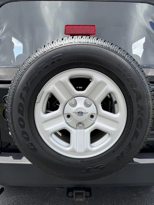 2014 Jeep JK Wrangler - Image 23 of 31