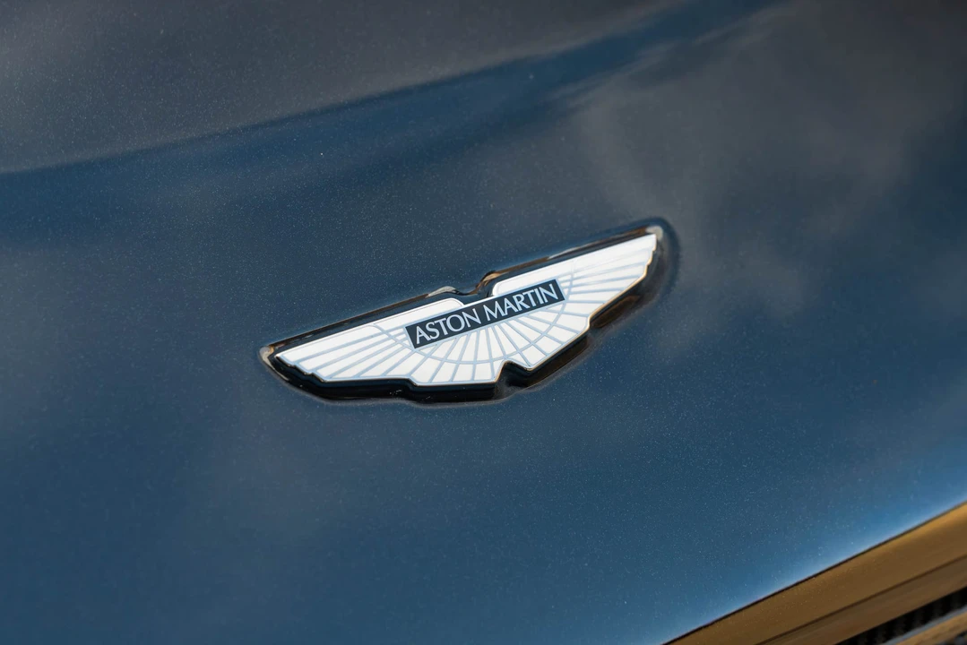 2017 Aston Martin Vantage - Image 20 of 31