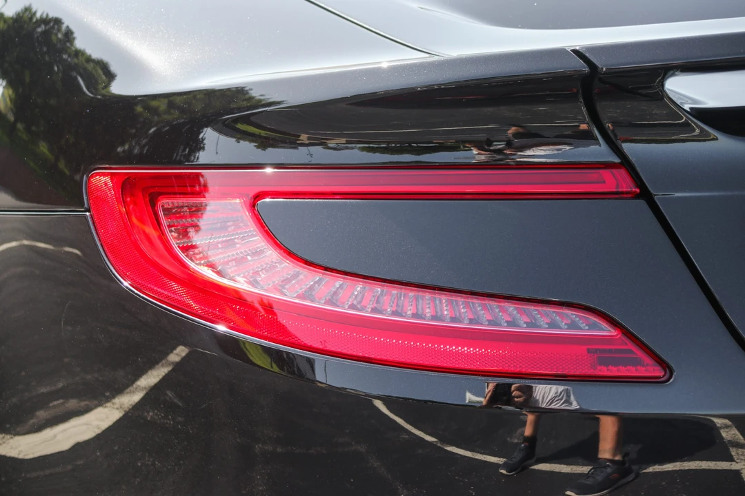 2018 Aston Martin Vanquish 2nd Gen - Image 30 of 31