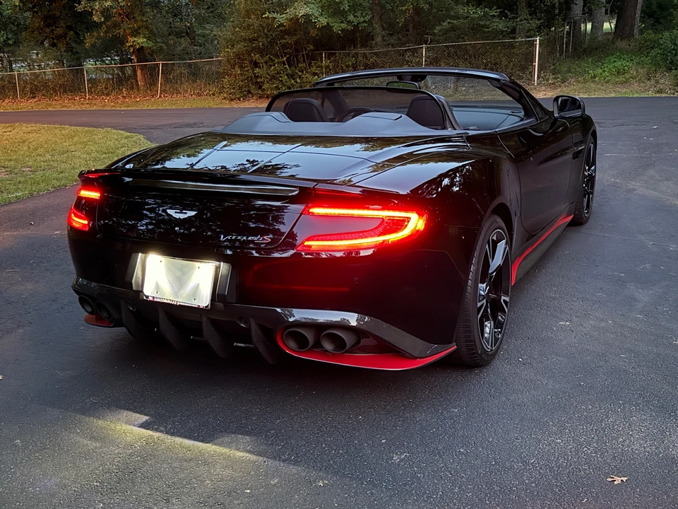 2018 Aston Martin Vanquish 2nd Gen - Image 20 of 31