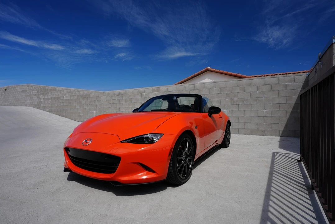 2019 Mazda ND MX-5 Miata - Image 3 of 31