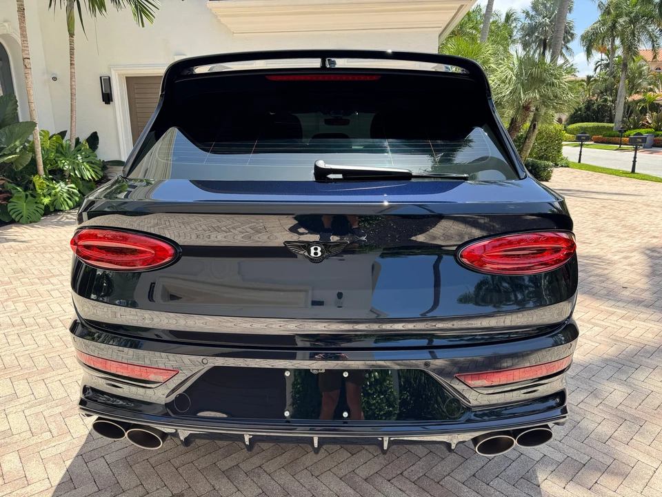 2022 Bentley Bentayga Speed - Image 12 of 31