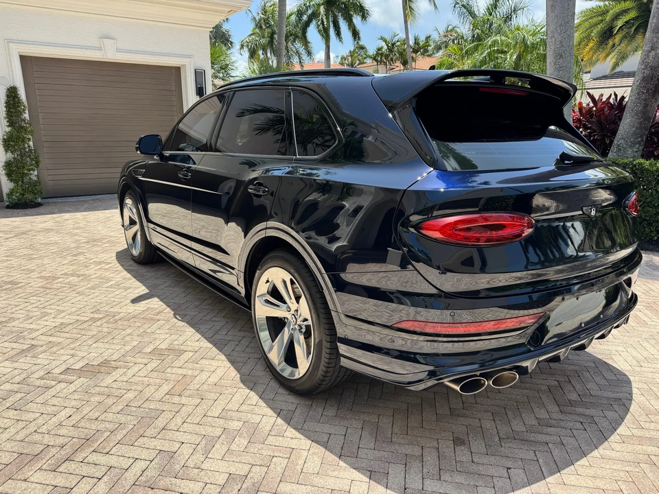 2022 Bentley Bentayga Speed - Image 14 of 31