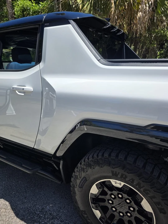 2022 GMC Hummer EV - Image 30 of 31