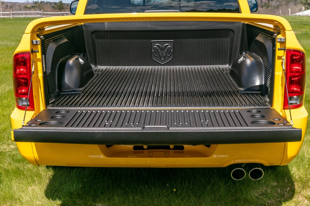 2005 Dodge Ram SRT-10 3rd Gen - Image 27 of 31