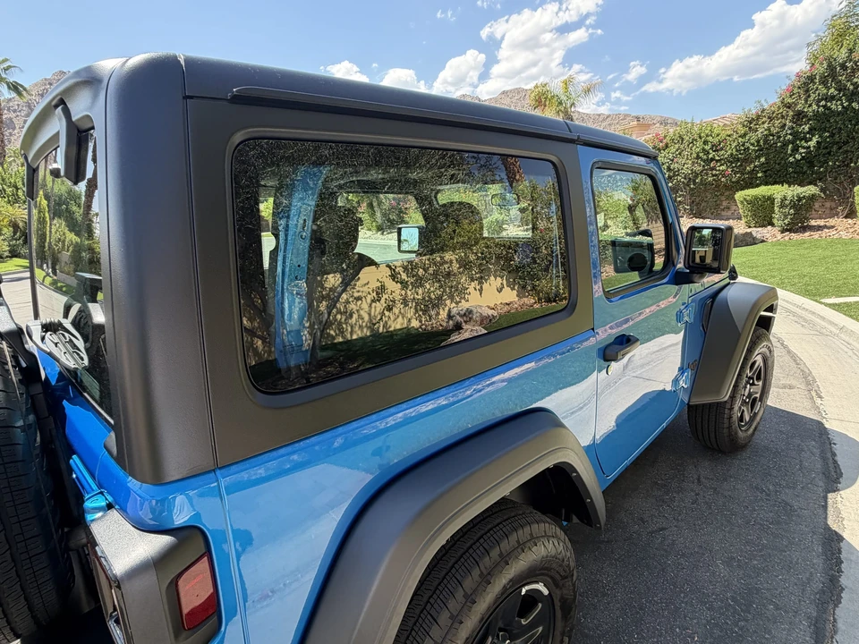 2025 Jeep JL Wrangler - Image 22 of 31