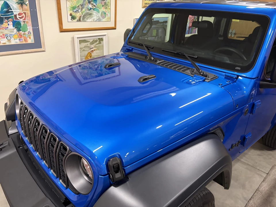 2025 Jeep JL Wrangler - Image 13 of 31