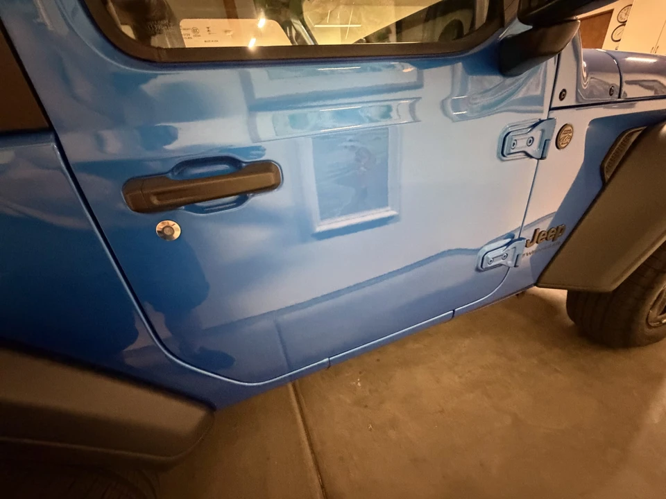 2025 Jeep JL Wrangler - Image 28 of 31