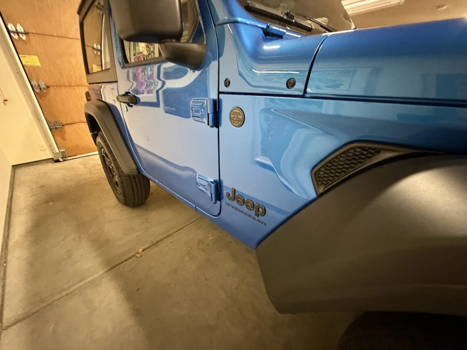 2025 Jeep JL Wrangler - Image 19 of 31