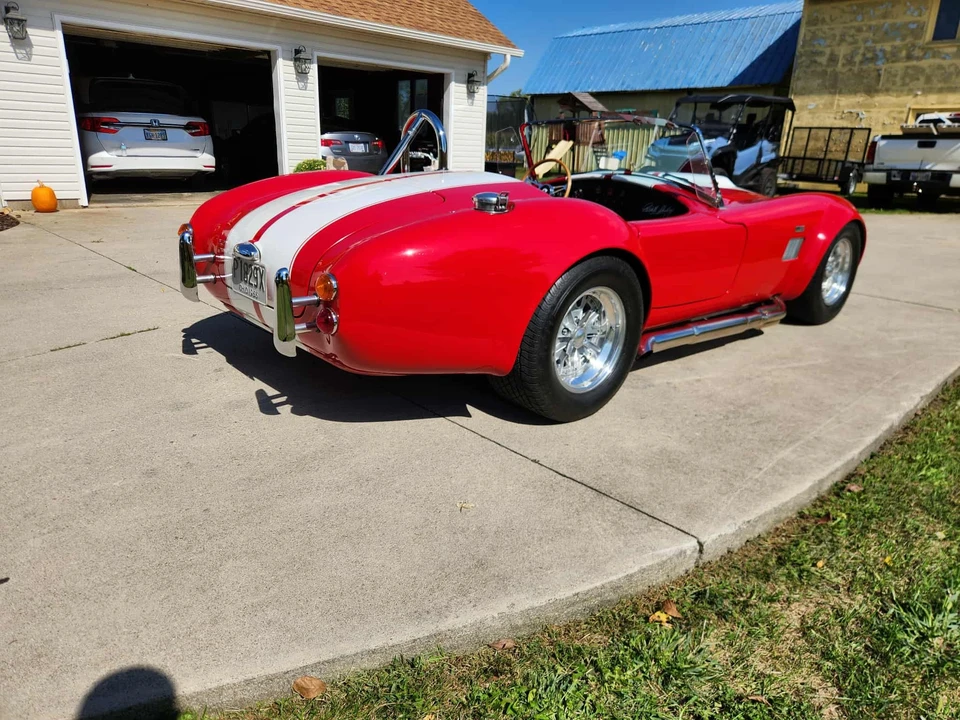 Shelby Cobra Replica - Image 11 of 31