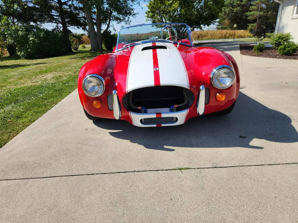 Shelby Cobra Replica - Image 15 of 31