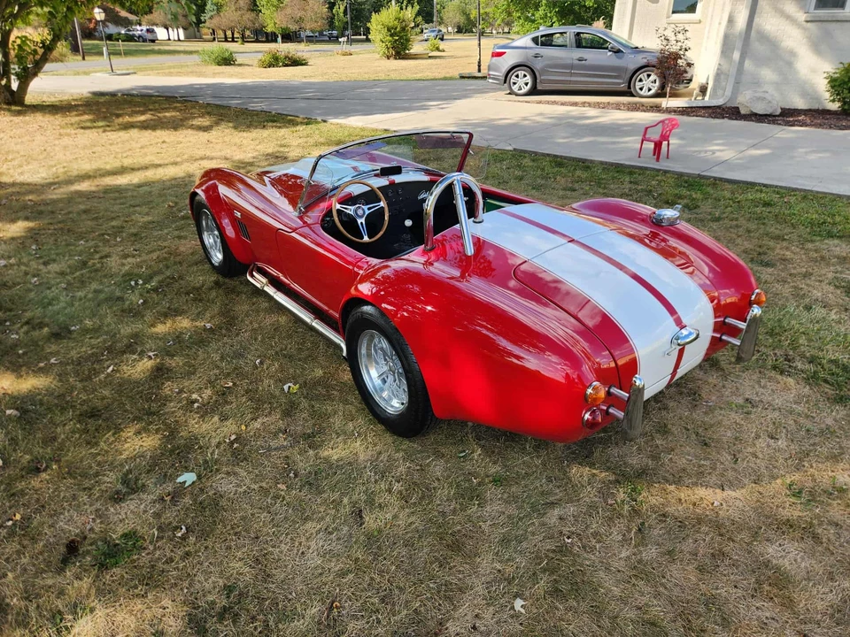 Shelby Cobra Replica - Image 24 of 31