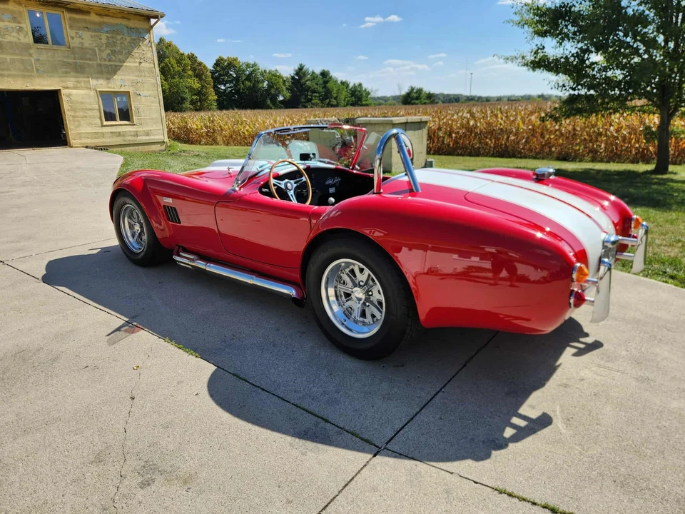 Shelby Cobra Replica - Image 8 of 31