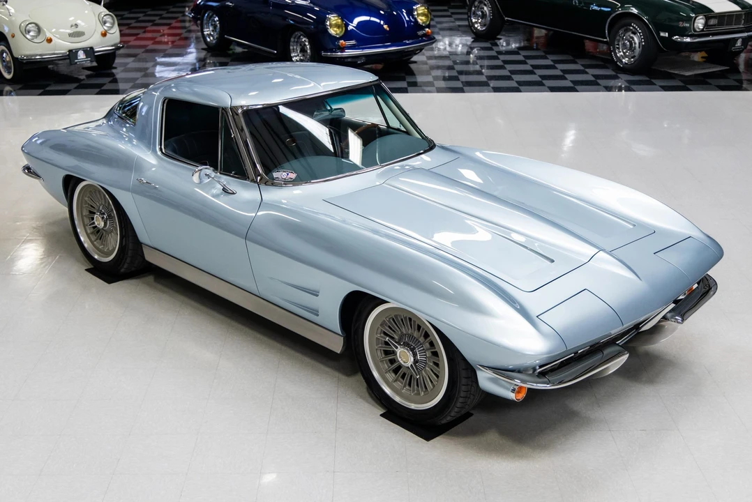 Chevrolet Corvette C2 - Image 4 of 31