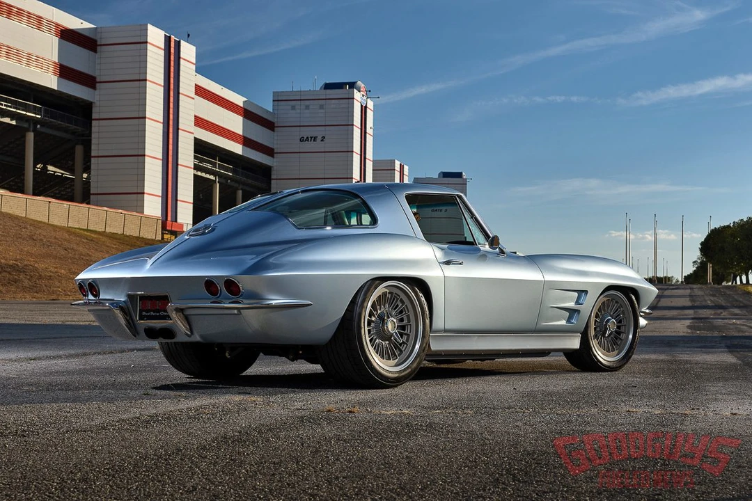 Chevrolet Corvette C2 - Image 10 of 31