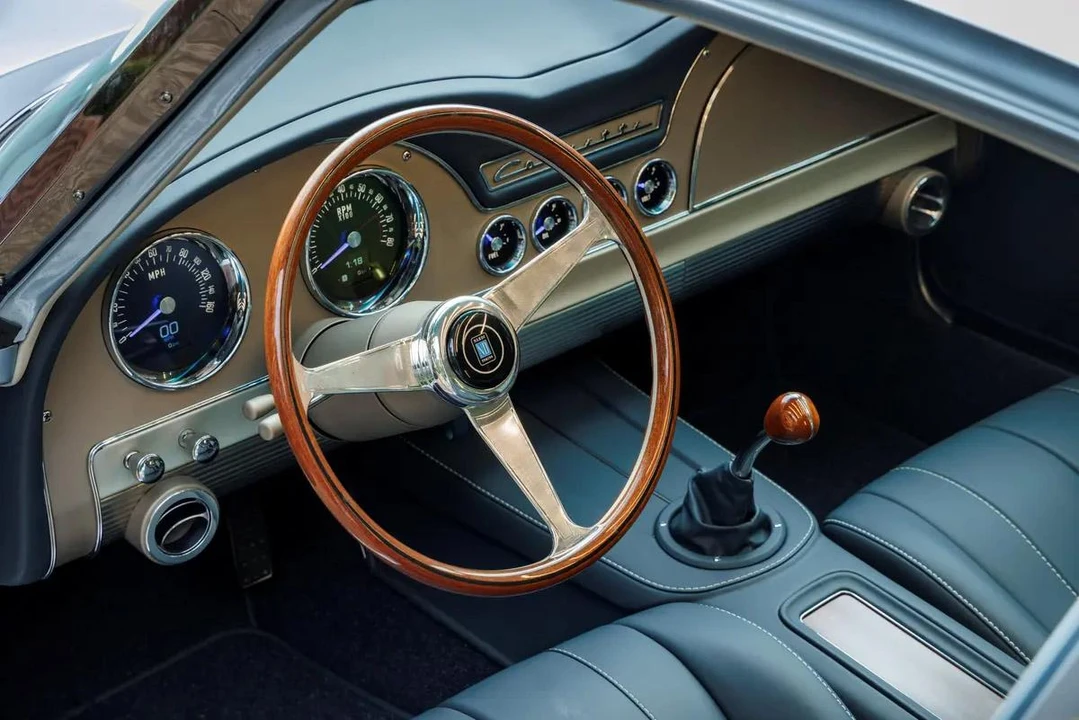 Chevrolet Corvette C2 - Image 15 of 31