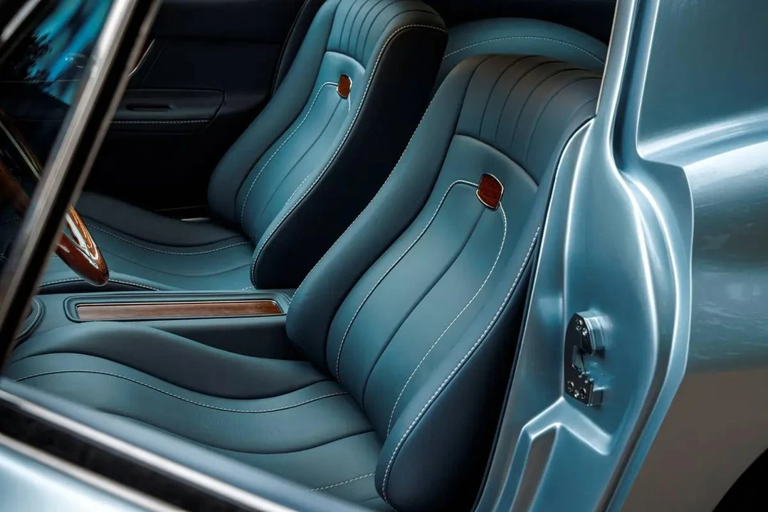 Chevrolet Corvette C2 - Image 16 of 31