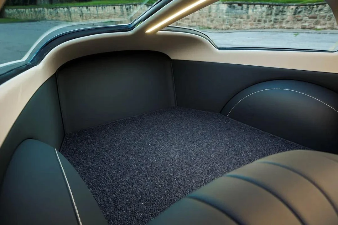 Chevrolet Corvette C2 - Image 18 of 31