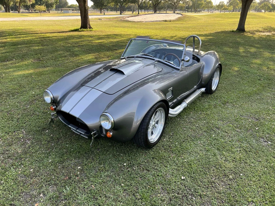 Shelby Cobra Replica - Image 2 of 31