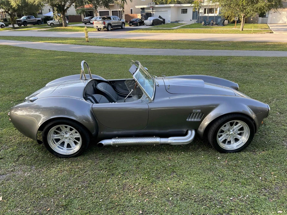 Shelby Cobra Replica - Image 10 of 31