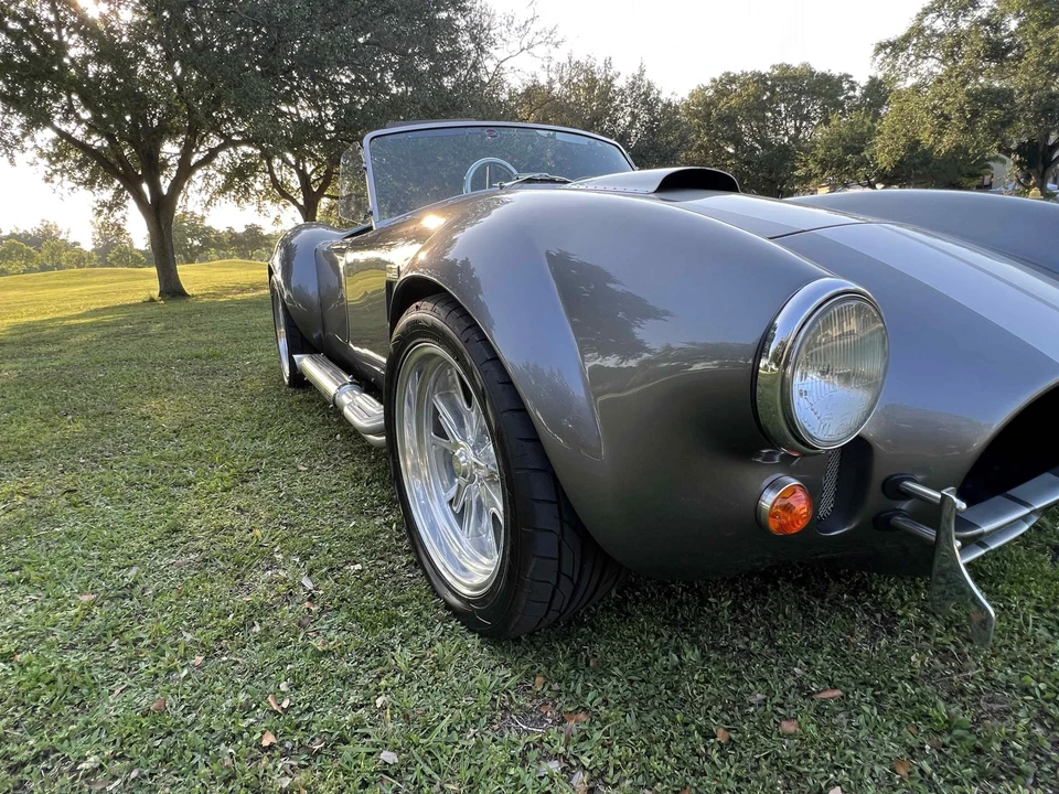 Shelby Cobra Replica - Image 15 of 31