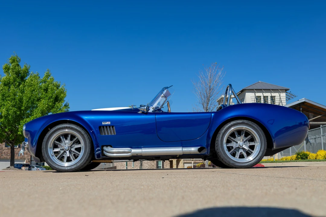 Shelby Cobra Replica - Image 9 of 21