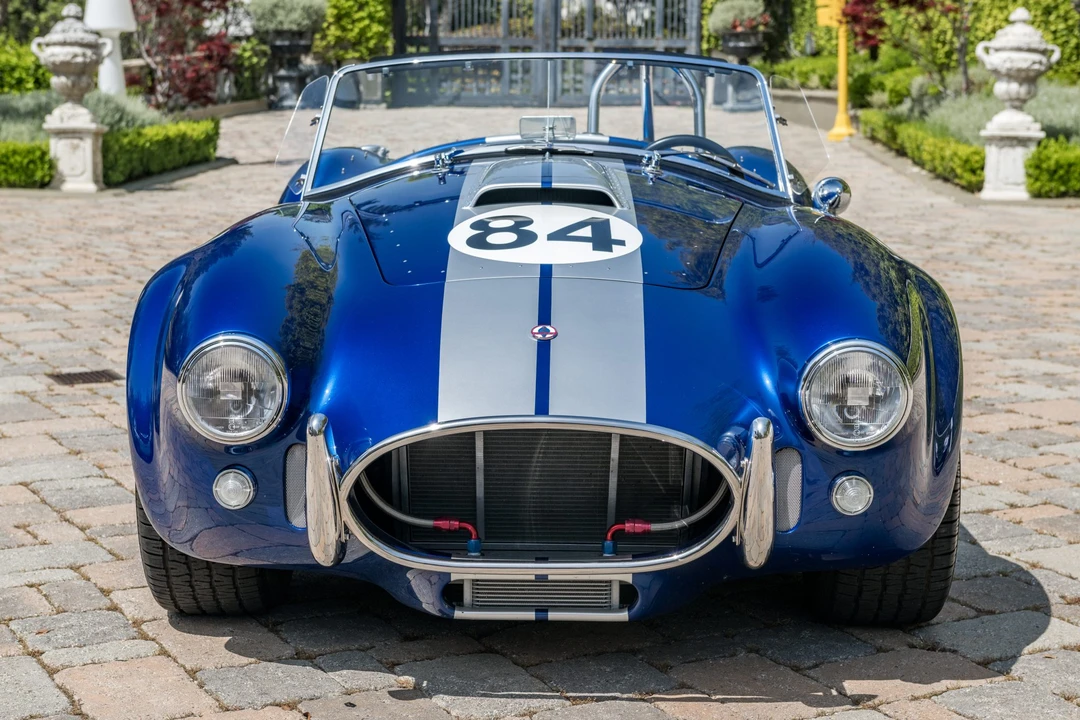 Shelby Cobra Replica - Image 8 of 31