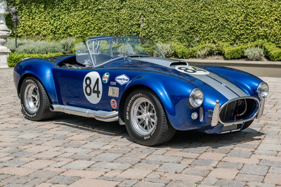 Shelby Cobra Replica - Image 7 of 31