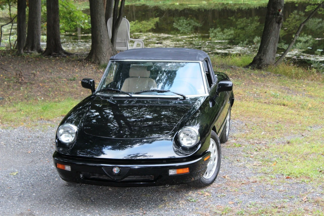 1991 Alfa Romeo Series 4 - Image 2 of 31