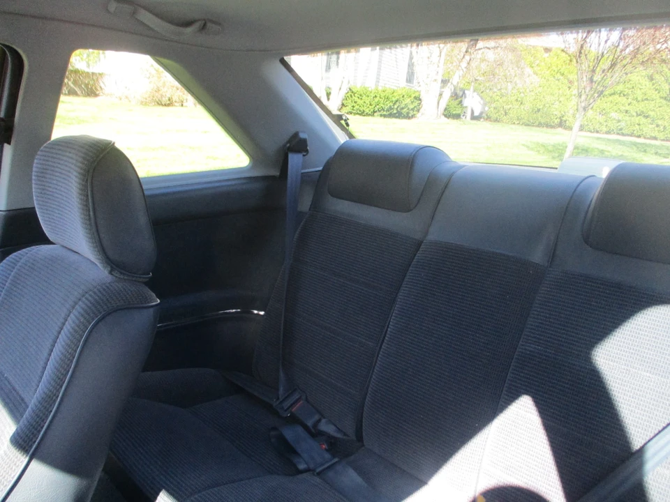 1991 Mazda MX-6 1st Gen - Image 26 of 31