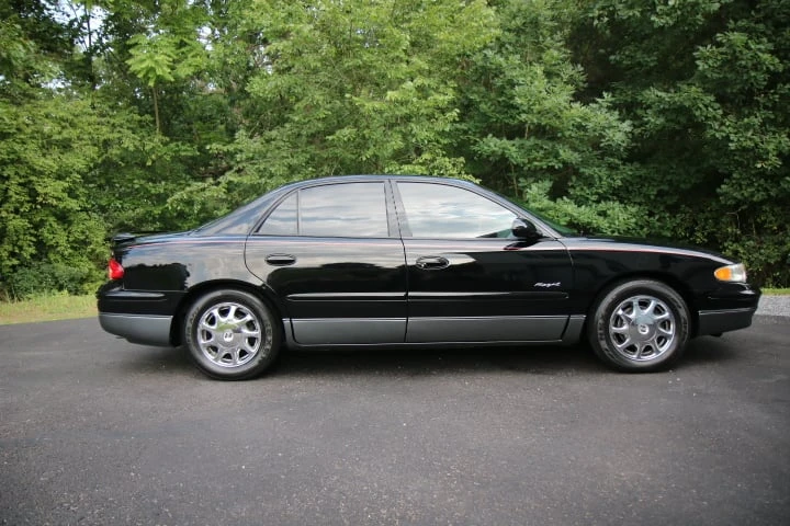 2000 Buick Regal - Image 7 of 31