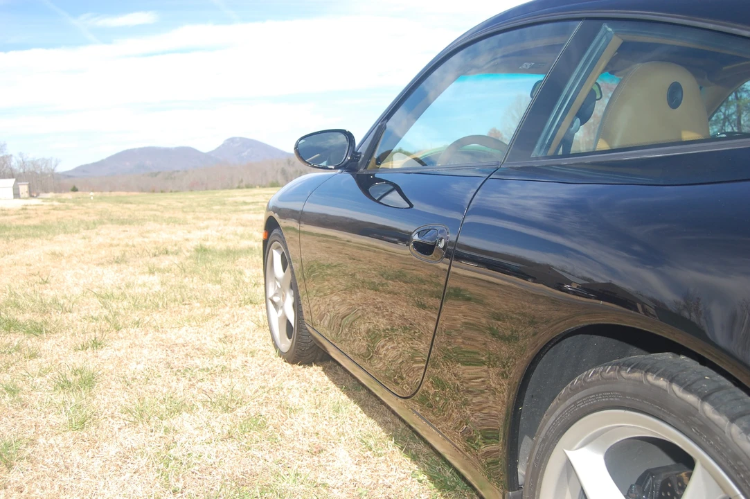 2003 Porsche 996 Carrera - Image 13 of 31