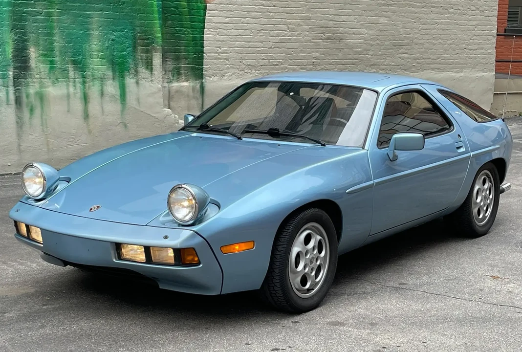 1982 Porsche 928 - Image 6 of 6