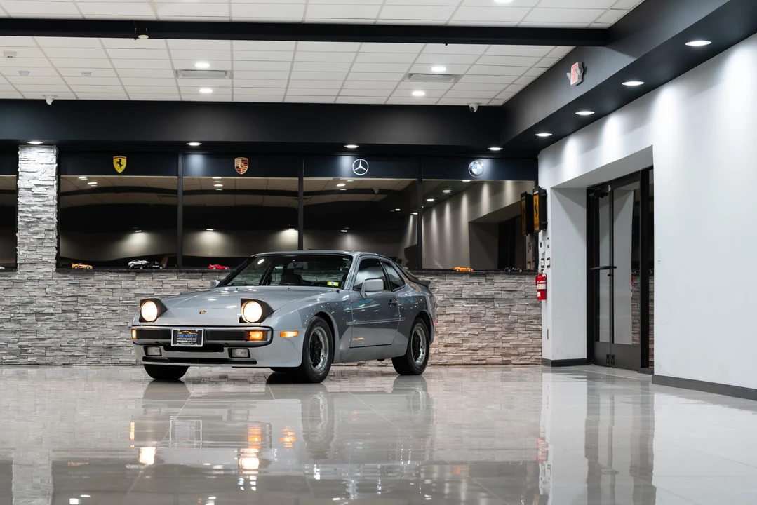 1983 Porsche 944 - Image 3 of 31
