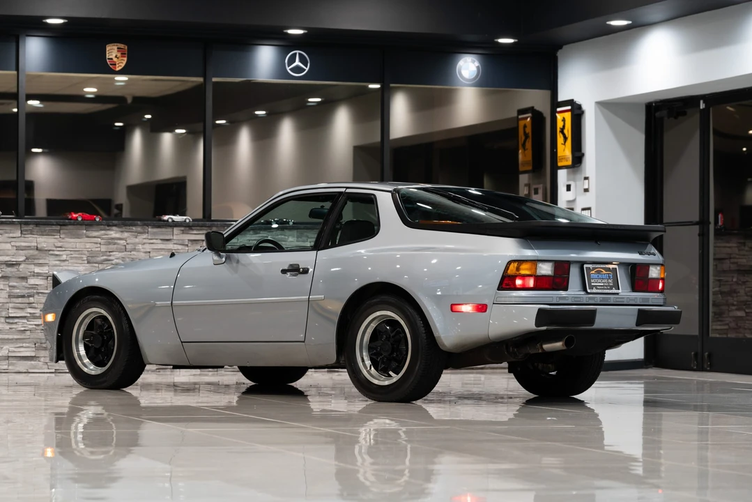 1983 Porsche 944 - Image 13 of 31