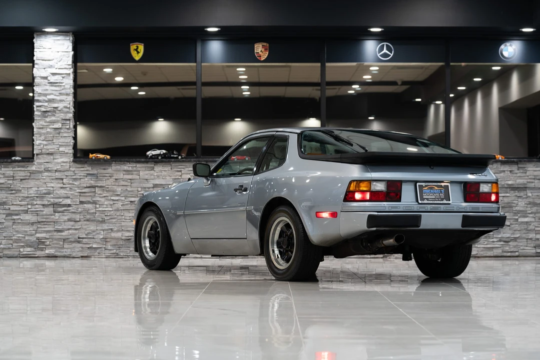 1983 Porsche 944 - Image 15 of 31