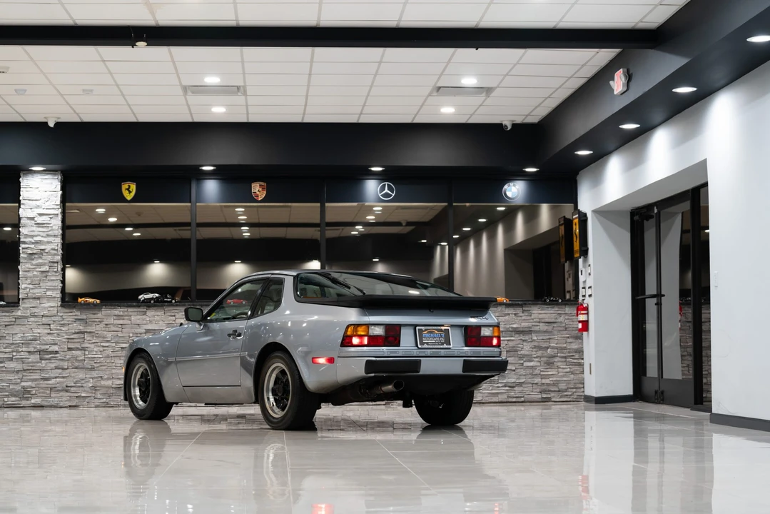 1983 Porsche 944 - Image 14 of 31
