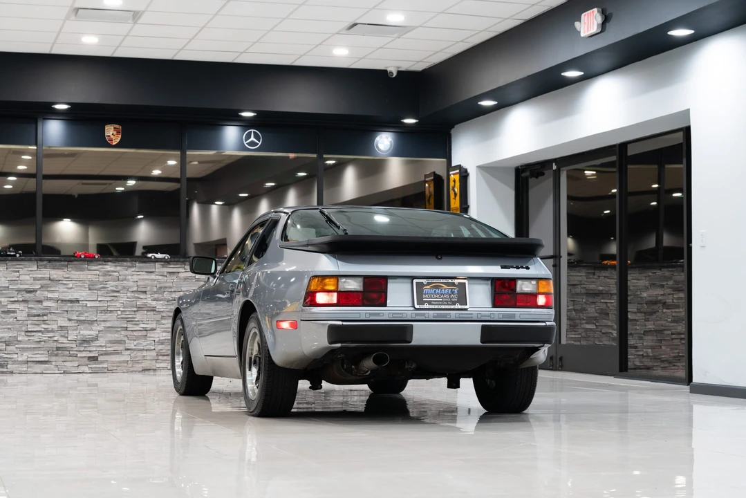 1983 Porsche 944 - Image 22 of 31