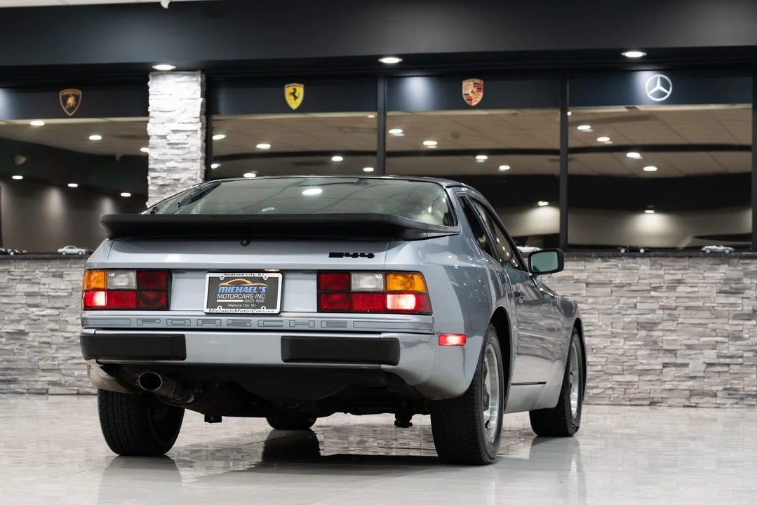 1983 Porsche 944 - Image 26 of 31