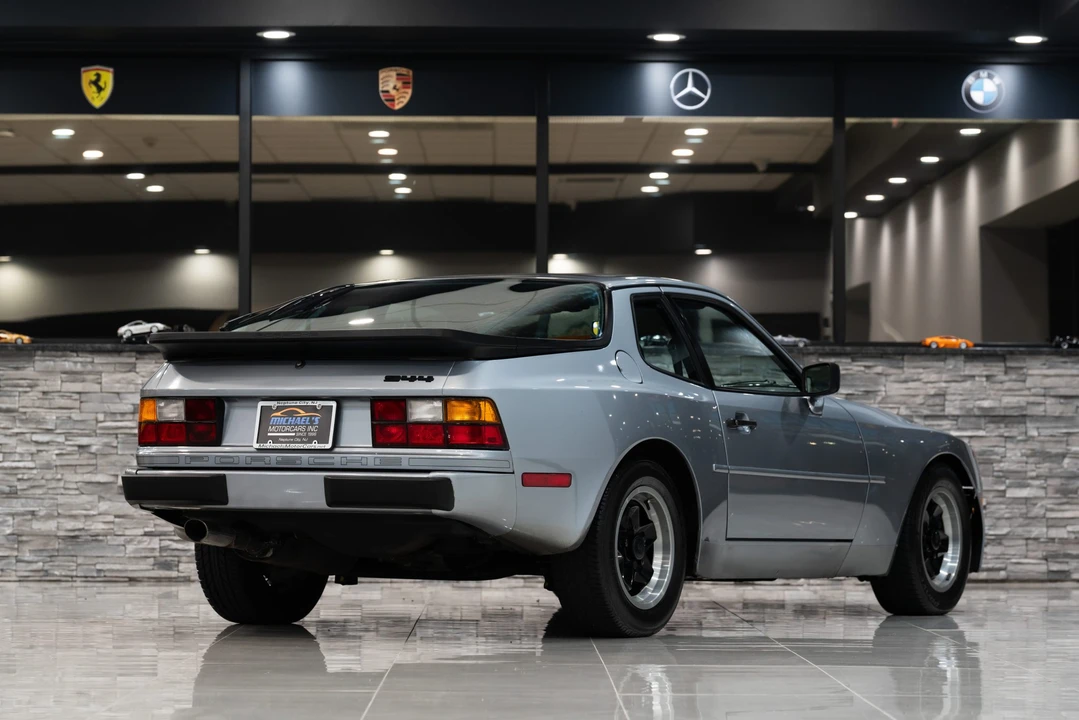 1983 Porsche 944 - Image 28 of 31