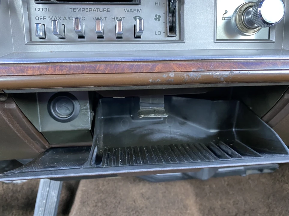 1984 Chrysler K-Car - Image 27 of 31