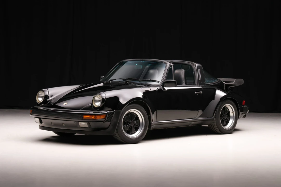 1985 Porsche 911 Carrera 3.2 - Image 2 of 31